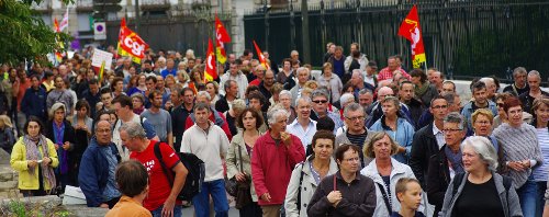 ASCII���Manifestation contre le projet de r�forme des retraites � Vannes.